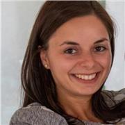 Interprete con formazione a Londra offre lezioni private di inglese, aiuto compiti, conversazione per adulti e bambini. (TV)